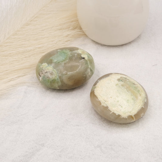 Galet Garnierite - shop_name Lithothérapie