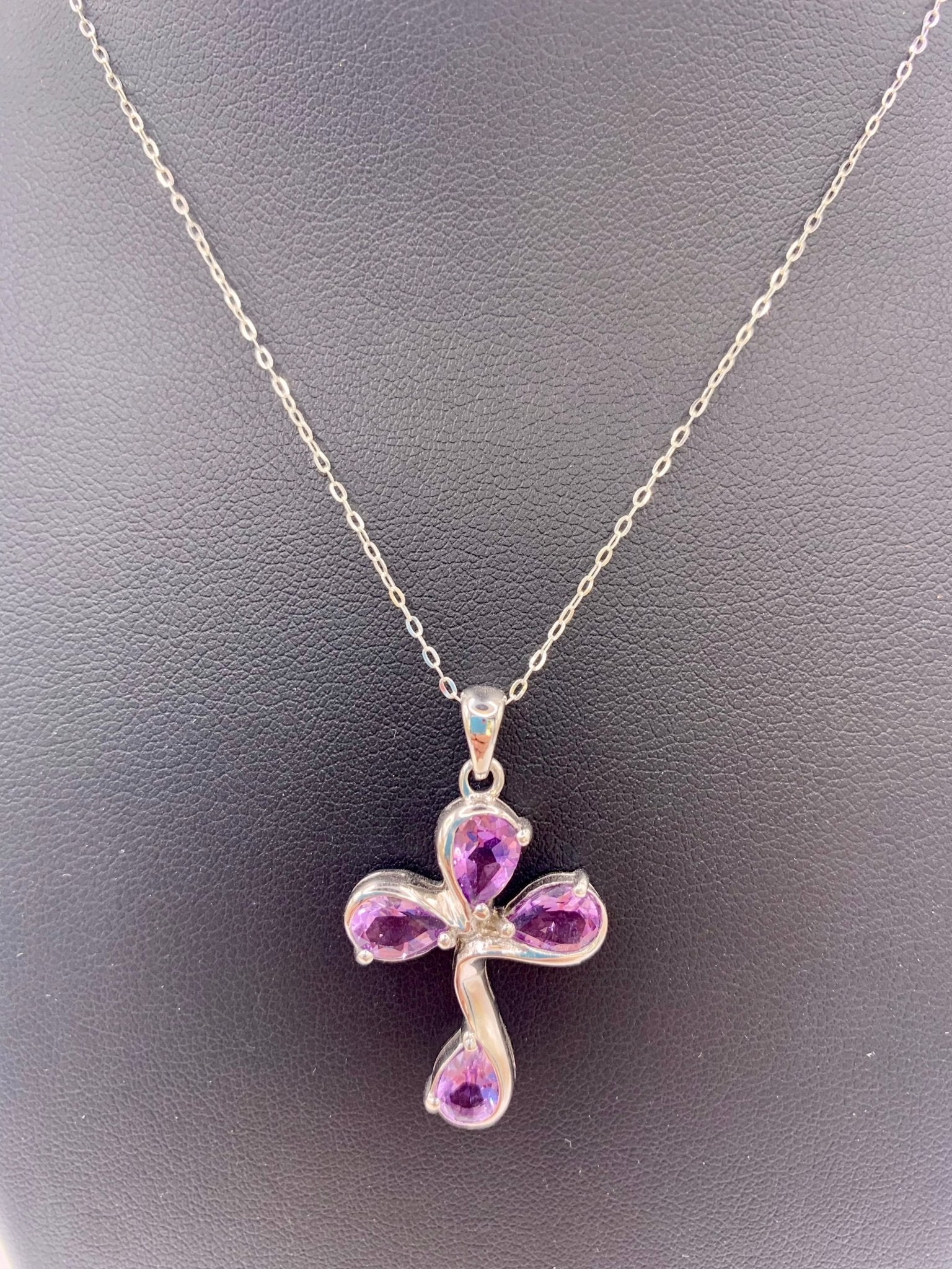 Pendentif croix en argent et améthyste - shop_name Lithothérapie