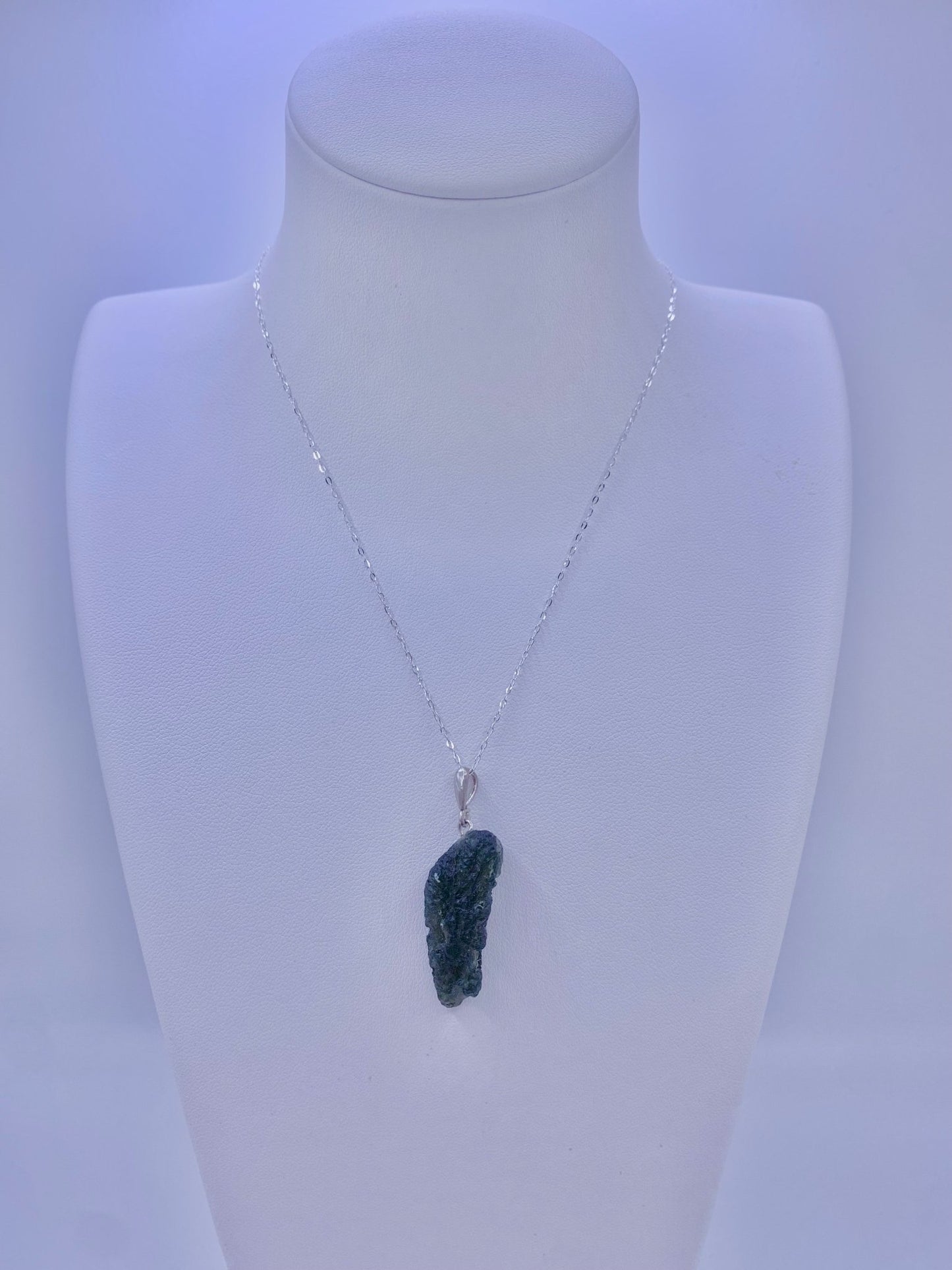 Pendentif en argent et moldavite - shop_name Lithothérapie