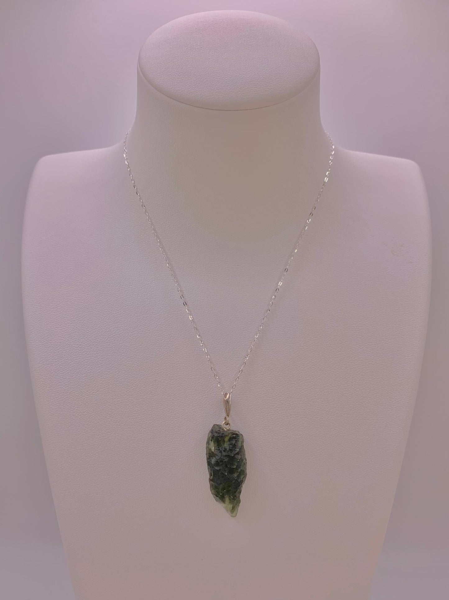 Pendentif en argent et moldavite - shop_name Lithothérapie