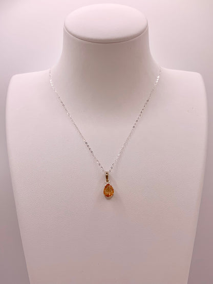 Pendentif en argent et topaze impériale