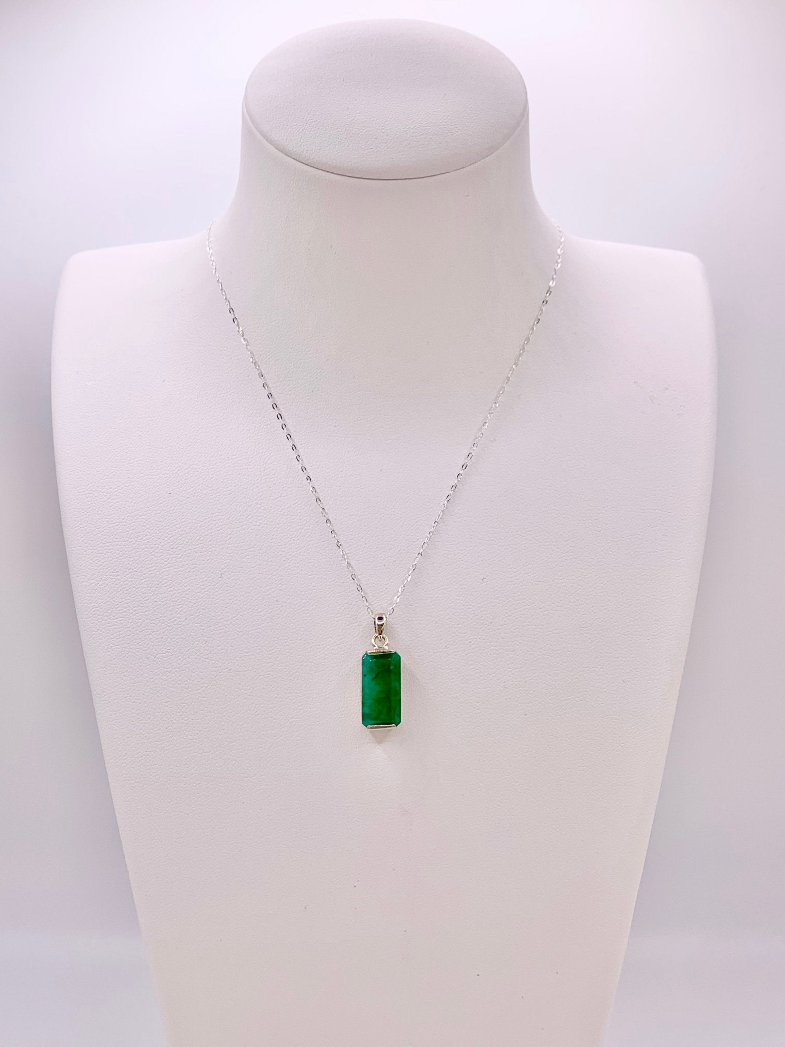 Pendentif en argent et émeraude - shop_name Lithothérapie