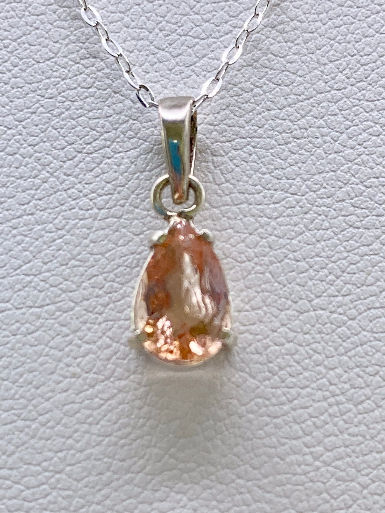 Pendentif en argent et topaze impériale - shop_name Lithothérapie