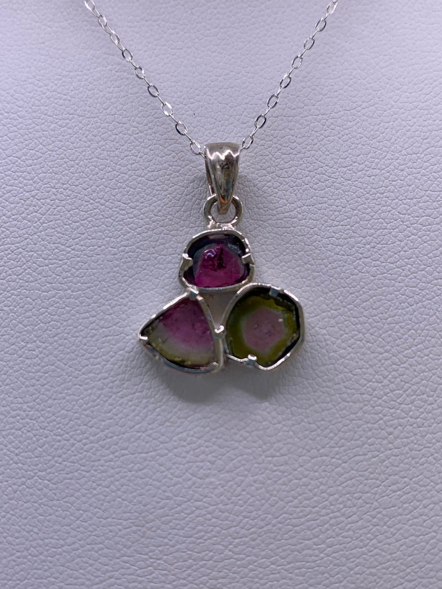 Pendentif en argent et tourmaline melon d’eau - shop_name Lithothérapie